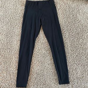 Black booty contouring leggings